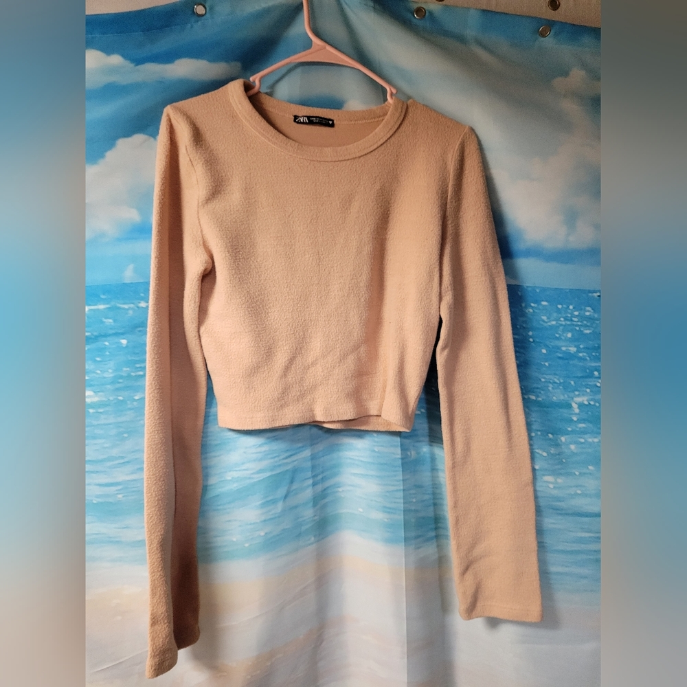 Zara Crop Peach Sweater/sweatshirt Size Medium